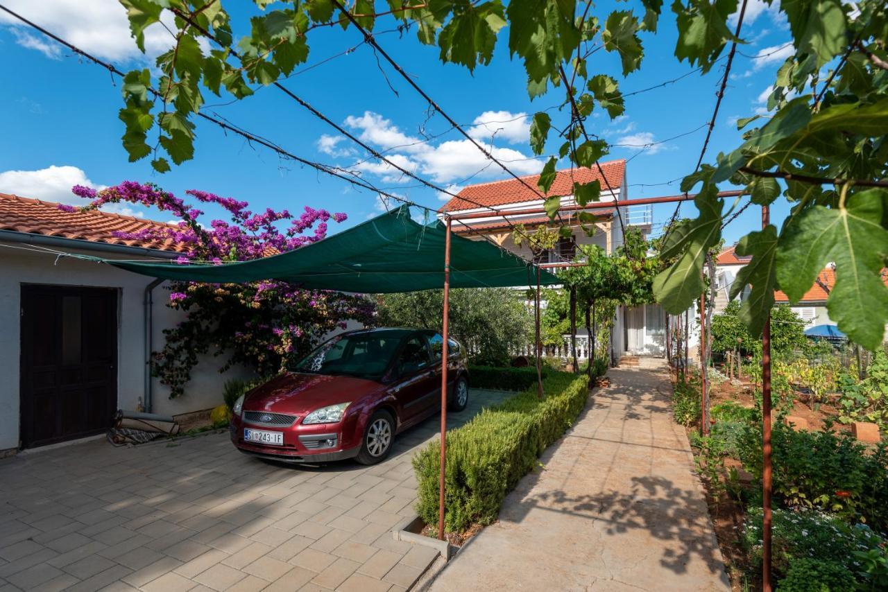 Apartman Tribunj Tribalj Exterior foto