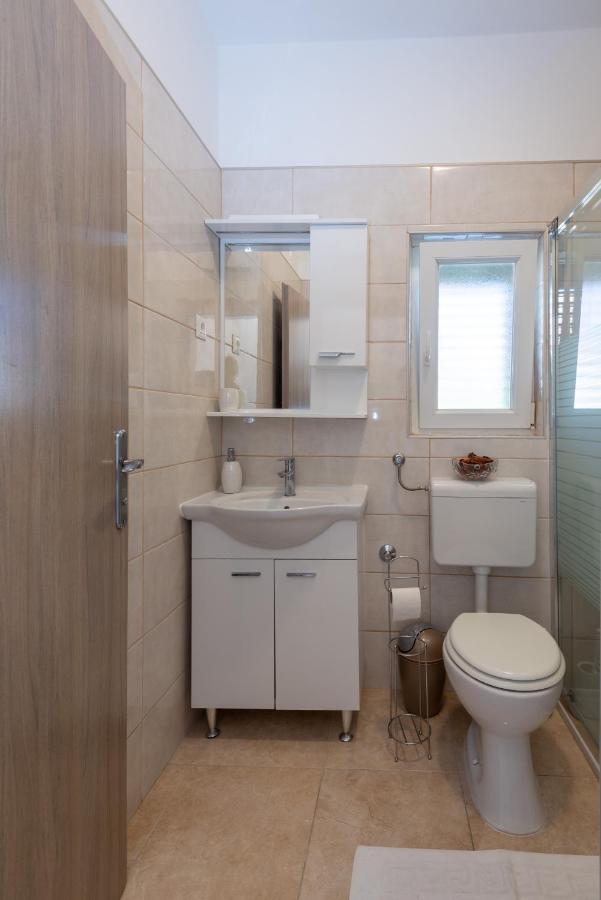 Apartman Tribunj Tribalj Exterior foto